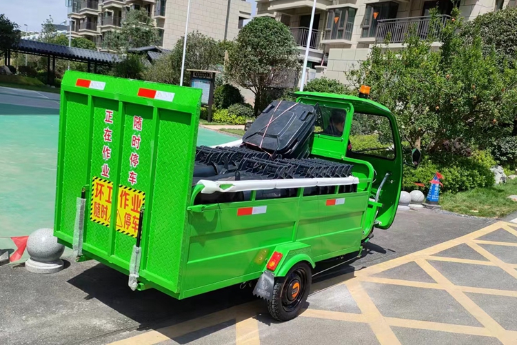 電動(dòng)尾板垃圾車物業(yè)街道垃圾清運(yùn)車 垃圾桶運(yùn)輸車 環(huán)衛(wèi)垃圾車